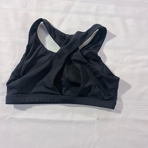 💖 Girls black sports bra - Picture 2 of 2